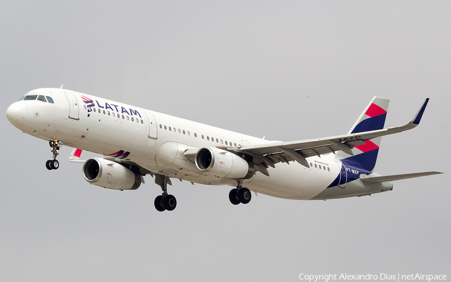 LATAM Airlines Brasil Airbus A321-231 (PT-MXP) | Photo 529423