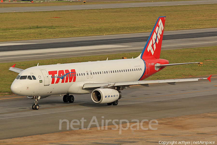 TAM Brazilian Airlines Airbus A320-232 (PT-MZH) | Photo 418769