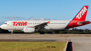 TAM Brazilian Airlines Airbus A320-232 (PT-MZT) at  Curitiba - Afonso Pena International, Brazil