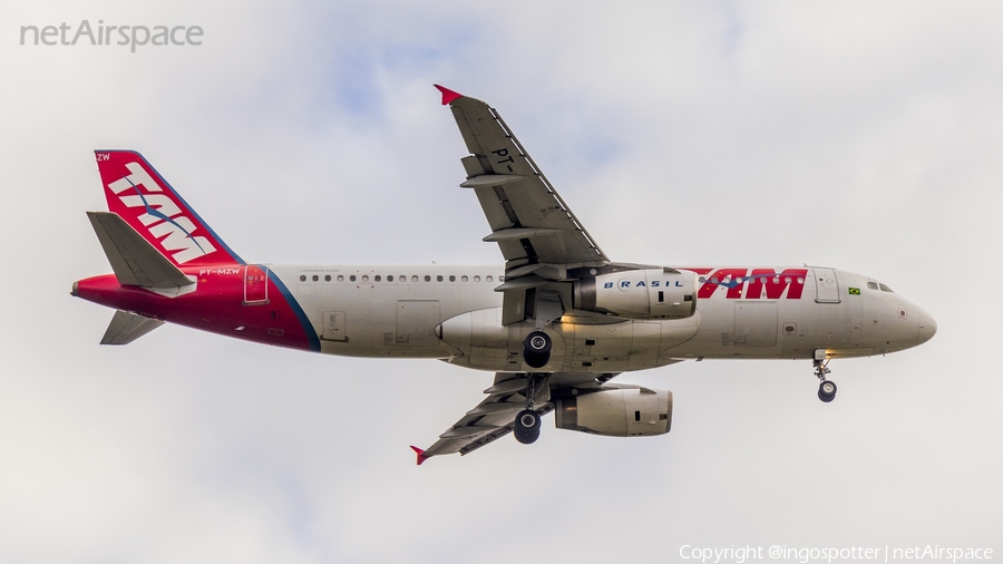 TAM Brazilian Airlines Airbus A320-232 (PT-MZW) | Photo 396299