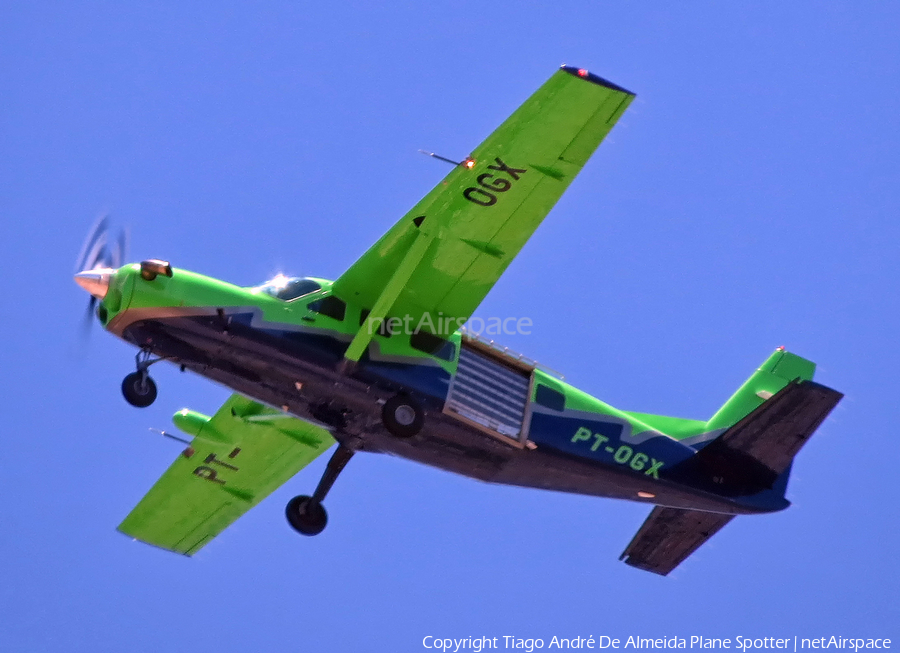 (Private) Cessna 208 Caravan I (PT-OGX) | Photo 479394