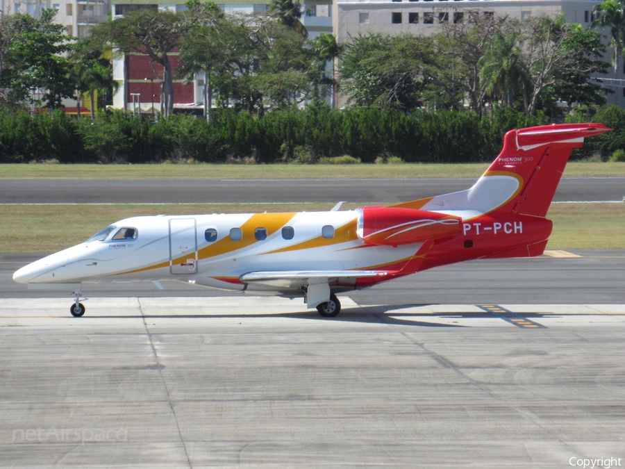 (Private) Embraer EMB-505 Phenom 300 (PT-PCH) | Photo 312764