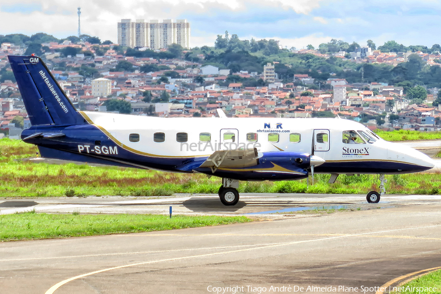 NHR Táxi Aéreo Embraer EMB-110P1 Bandeirante (PT-SGM) | Photo 538371