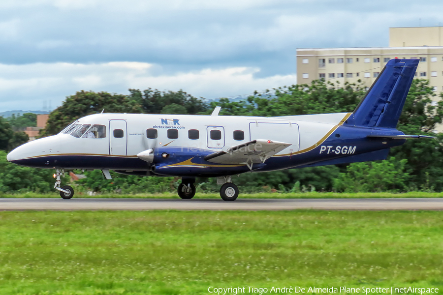 NHR Táxi Aéreo Embraer EMB-110P1 Bandeirante (PT-SGM) | Photo 606714