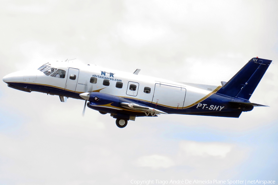 NHR Táxi Aéreo Embraer EMB-110P1 Bandeirante (PT-SHY) | Photo 539972