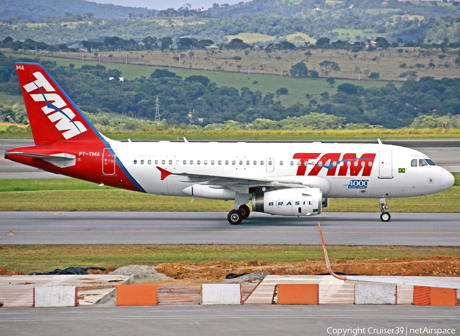 TAM Brazilian Airlines Airbus A319-132 (PT-TMA) | Photo 145358