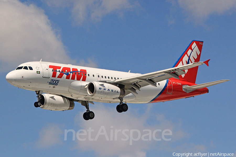 TAM Brazilian Airlines Airbus A319-132 (PT-TMA) | Photo 164725