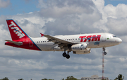 TAM Brazilian Airlines Airbus A319-132 (PT-TMA) at  Salvador - International (Deputado Luís Eduardo Magalhães), Brazil