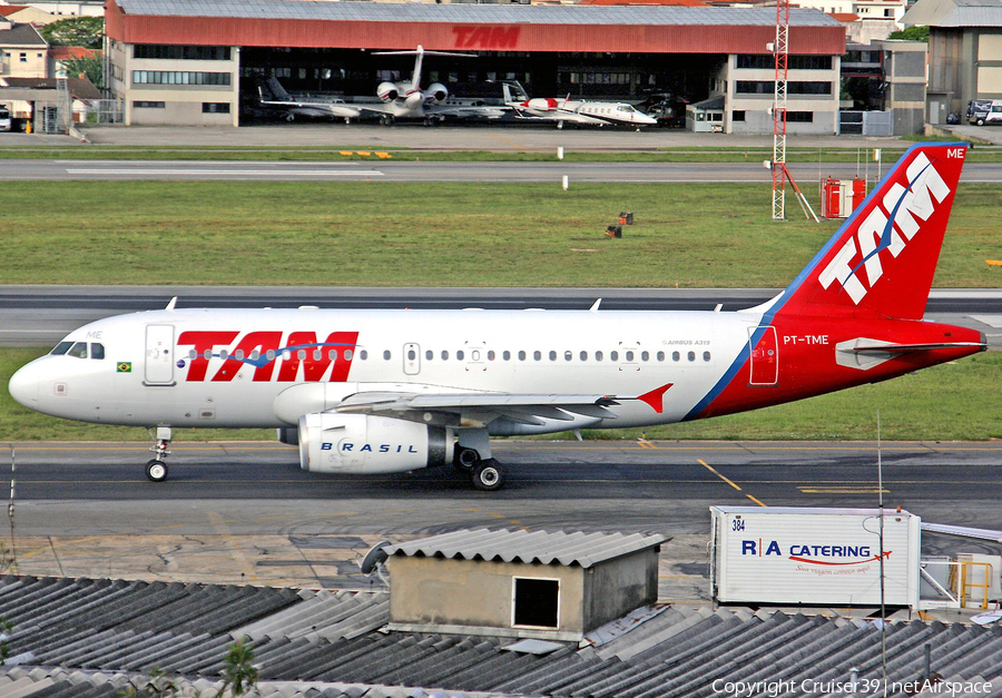 TAM Brazilian Airlines Airbus A319-132 (PT-TME) | Photo 144471