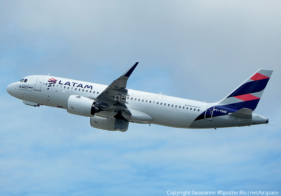 LATAM Airlines Brasil Airbus A320-271N (PT-TMN) | Photo 396915