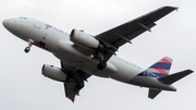 LATAM Airlines Brasil Airbus A319-132 (PT-TMO) at  Curitiba - Afonso Pena International, Brazil