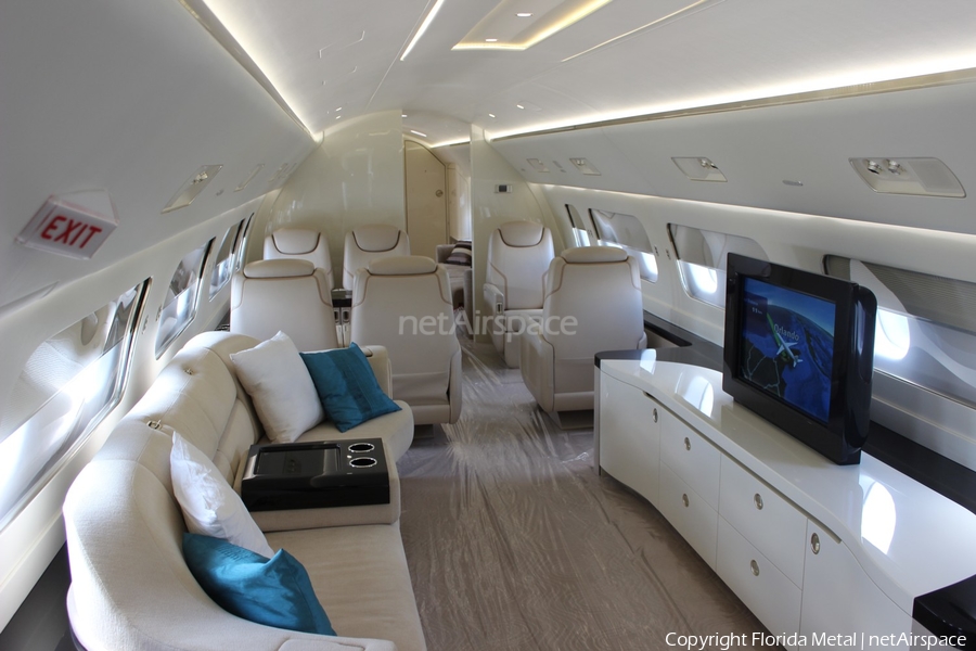 Embraer Executive Aircraft Embraer Lineage 1000 (ERJ-190-100 ECJ) (PT-TOE) | Photo 305740