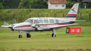 No Limits Táxi Aéreo Embraer EMB-821 Carajá (PT-VEV) at  Curitiba - Bacacheri, Brazil
