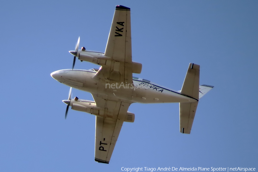 No Limits Taxi Aereo Embraer EMB-821 Carajá (PT-VKA) | Photo 402616