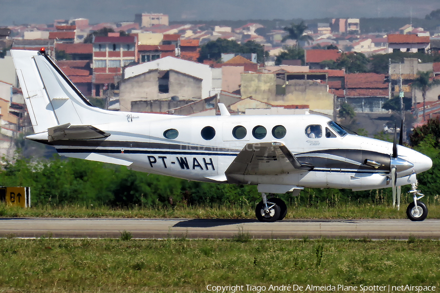(Private) Beech C90A King Air (PT-WAH) | Photo 627599