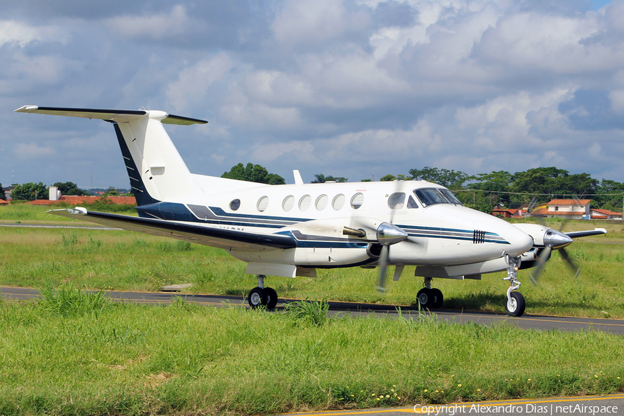 (Private) Beech King Air B200 (PT-WSX) | Photo 502682