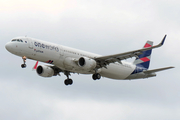 LATAM Airlines Brasil Airbus A321-211 (PT-XPB) at  Sao Paulo - Guarulhos - Andre Franco Montoro (Cumbica), Brazil