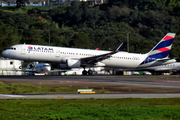 TAM Brazilian Airlines Airbus A321-211 (PT-XPG) at  Sao Paulo - Guarulhos - Andre Franco Montoro (Cumbica), Brazil