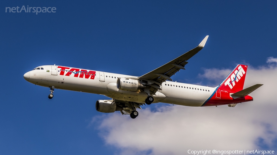 TAM Brazilian Airlines Airbus A321-211 (PT-XPL) | Photo 396311