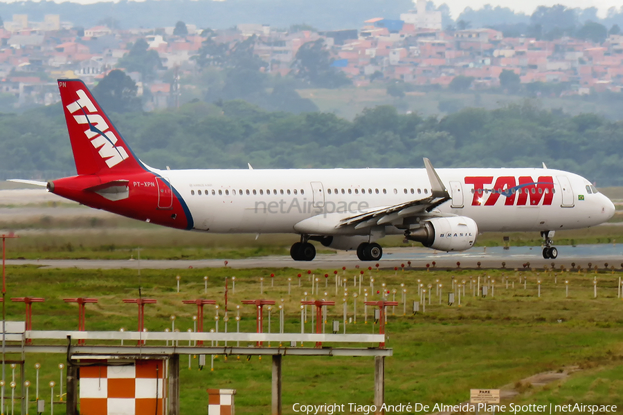 TAM Brazilian Airlines Airbus A321-211 (PT-XPN) | Photo 368144