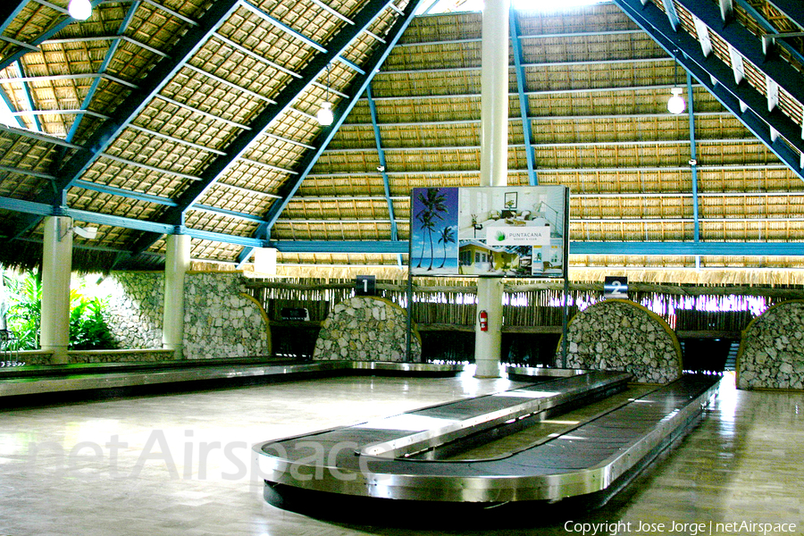 Aviation photo 599849