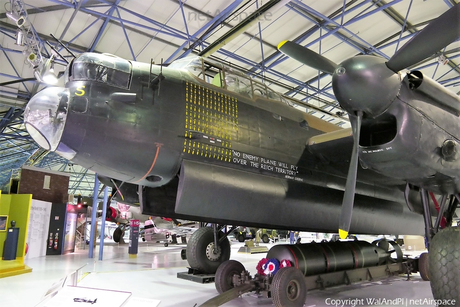 Royal Air Force Avro 683 Lancaster B.I (R5868) | Photo 441867