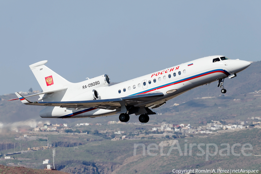 Rossiya - Russian Airlines Dassault Falcon 7X (RA-09090) | Photo 283905