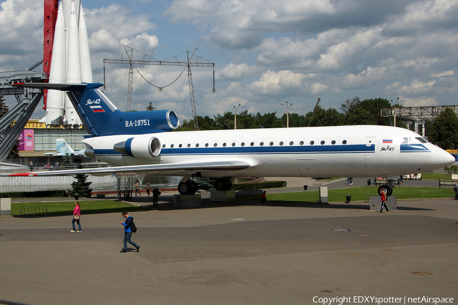 Yakovlev OKB Yakovlev Yak-42 (RA-19751) | Photo 277979