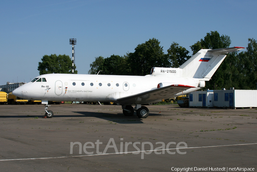 Rosneft-Baltika Yakovlev Yak-40K (RA-21500) | Photo 421296