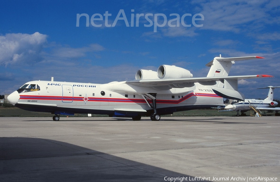 MChS Rossii - Russian Ministry for Emergency Situations Beriev Be-200ChS (RA-21515) | Photo 402034