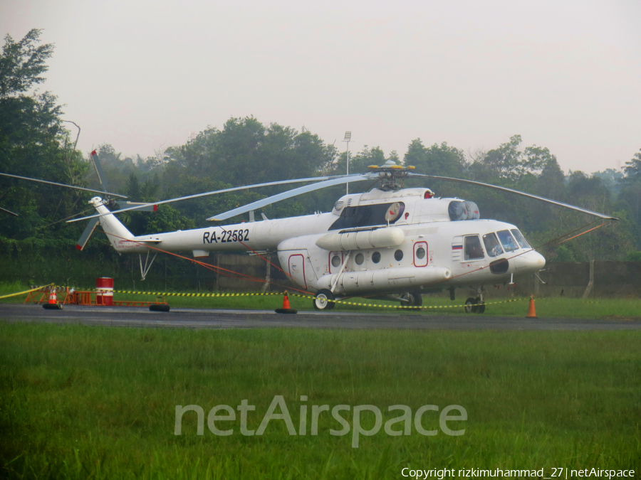 Nadymskiy OAO Mil Mi-8MTV-1 Hip-H (RA-22582) | Photo 622432