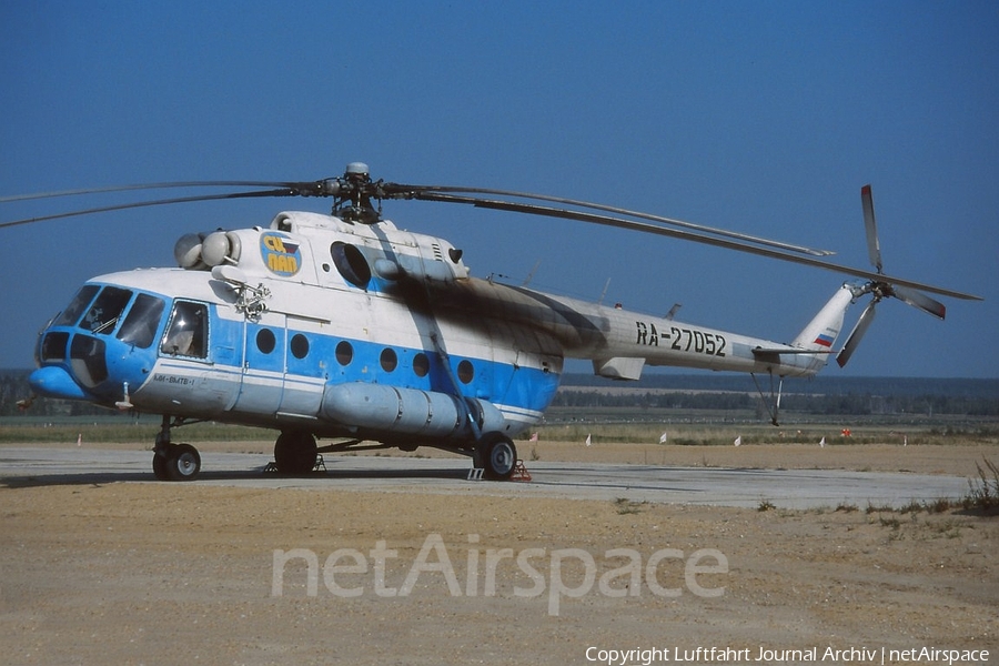Sakha Aviation School Mil Mi-8MTV-1 Hip-H (RA-27052) | Photo 400015