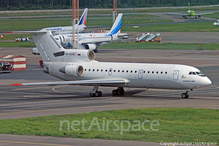 Tulpar Air Service Yakovlev Yak-42D (RA-42340) | Photo 389032