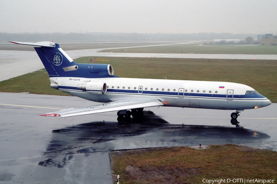 Top Air Yakovlev Yak-42D (RA-42378) | Photo 144920