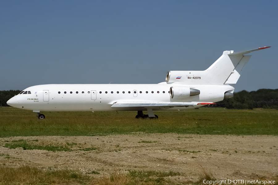 Remex Yakovlev Yak-42D (RA-42379) | Photo 413931