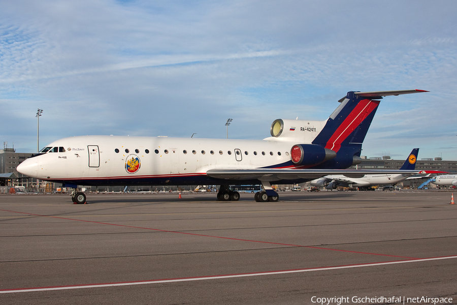 RusJet Yakovlev Yak-42D (RA-42411) | Photo 67503