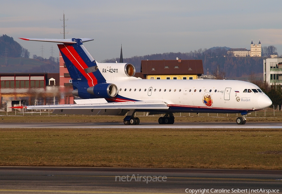 RusJet Yakovlev Yak-42D (RA-42411) | Photo 77182