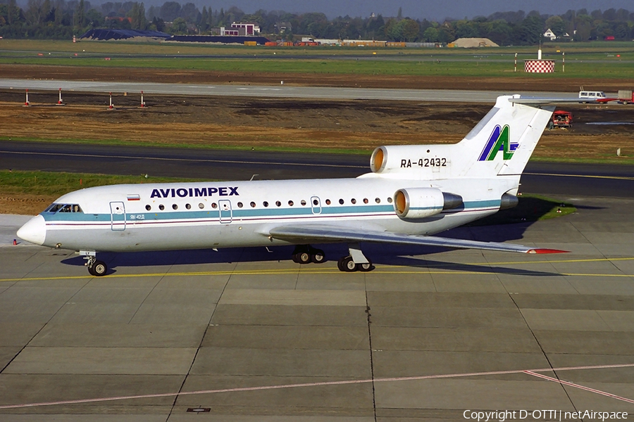 Avioimpex Yakovlev Yak-42D (RA-42432) | Photo 285163