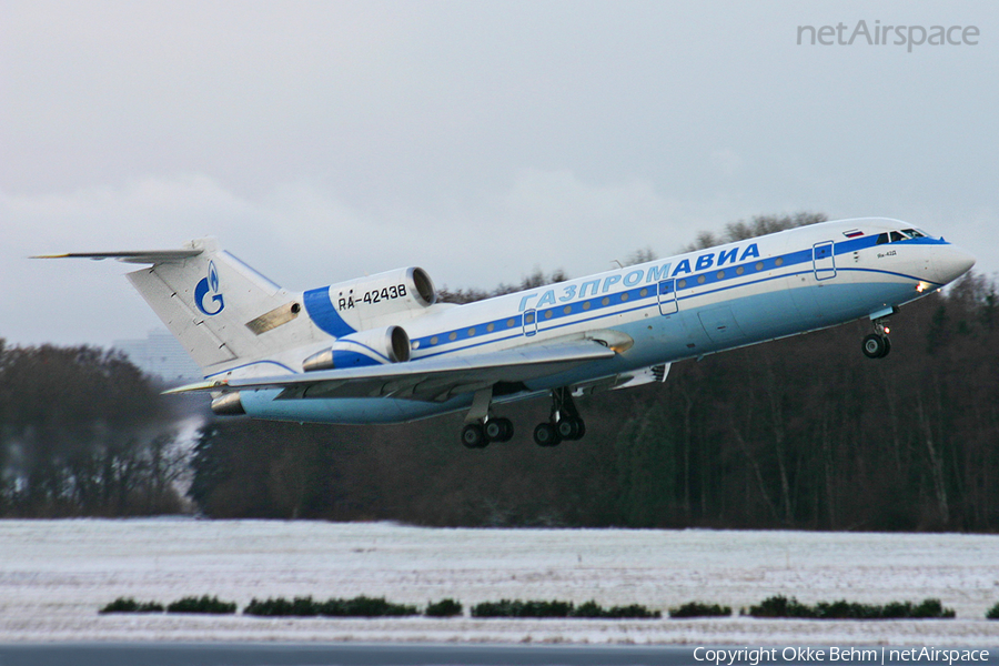 Gazpromavia Yakovlev Yak-42D (RA-42438) | Photo 38659