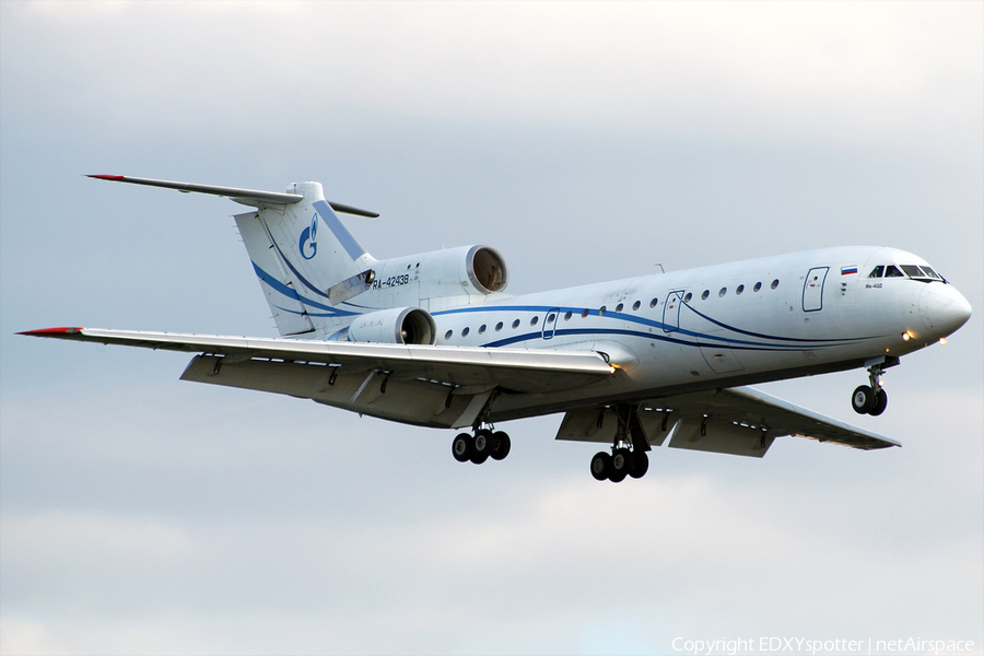 Gazpromavia Yakovlev Yak-42D (RA-42438) | Photo 277039