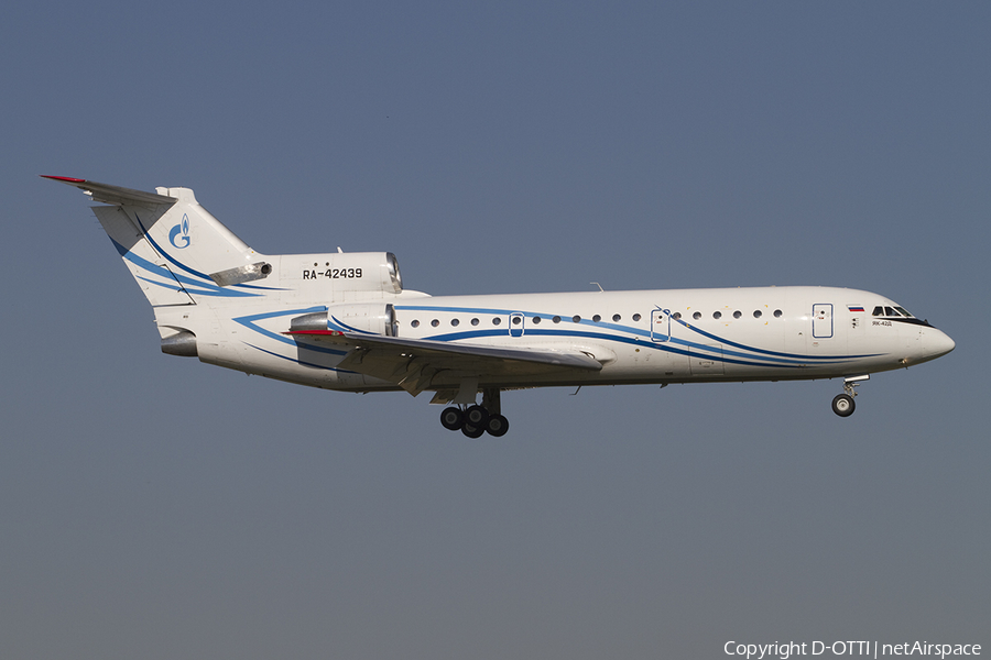 Gazpromavia Yakovlev Yak-42D (RA-42439) | Photo 383051