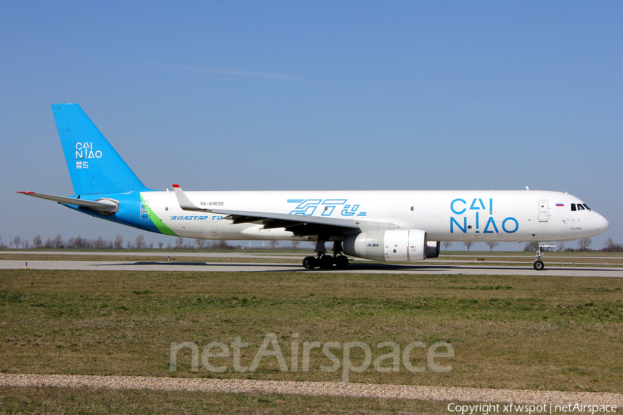 Aviastar-TU Tupolev Tu-204-100C (RA-64032) | Photo 440349