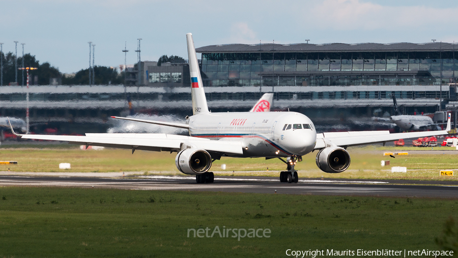 Rossiya - Russian Airlines Tupolev Tu-214 (RA-64521) | Photo 173617