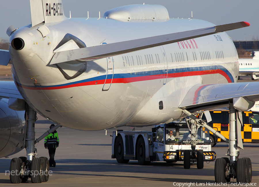 Russia - Special Flight Detachment Tupolev Tu-214SUS (RA-64522) | Photo 386842