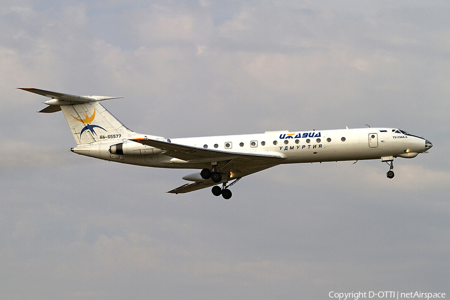 Izhavia Tupolev Tu-134A-3 (RA-65577) | Photo 305854