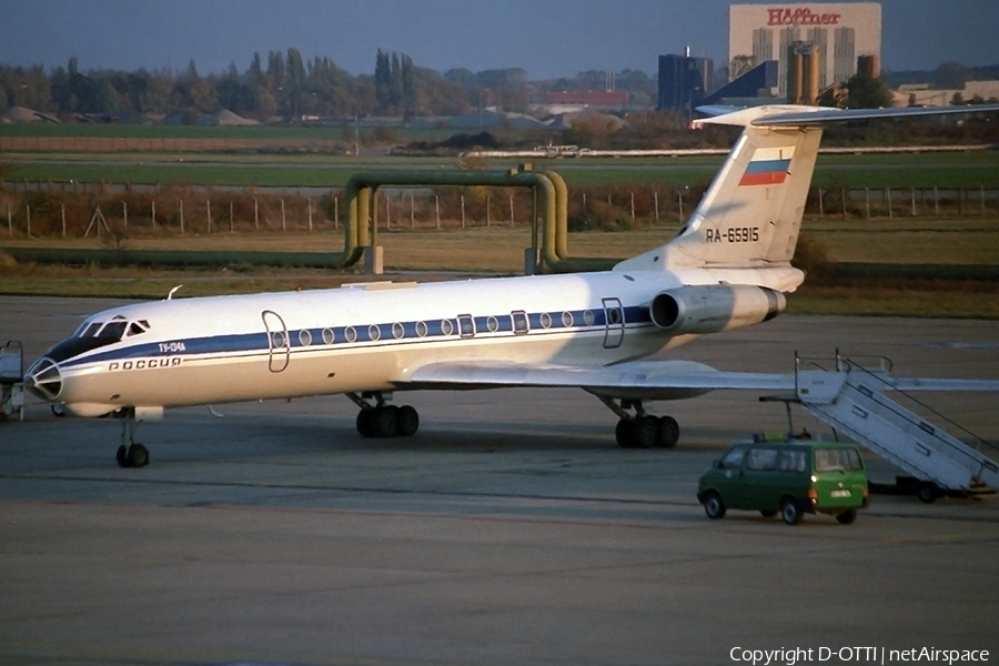 Rossiya - Russian Airlines Tupolev Tu-134A (RA-65915) | Photo 252330