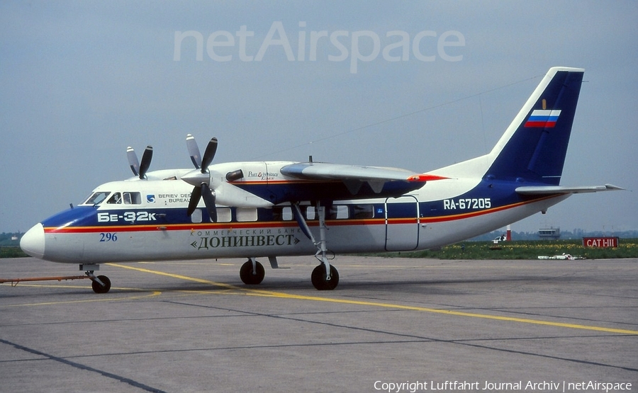 Beriev Aircraft Company Beriev Be-32 (RA-67205) | Photo 396433