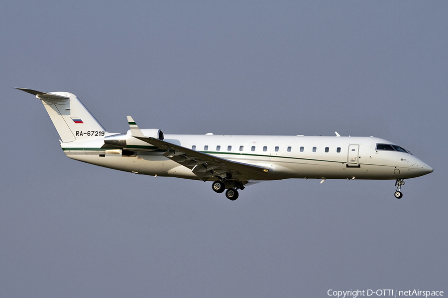 Kolavia Bombardier CL-600-2B19 Challenger 850 (RA-67219) | Photo 308993