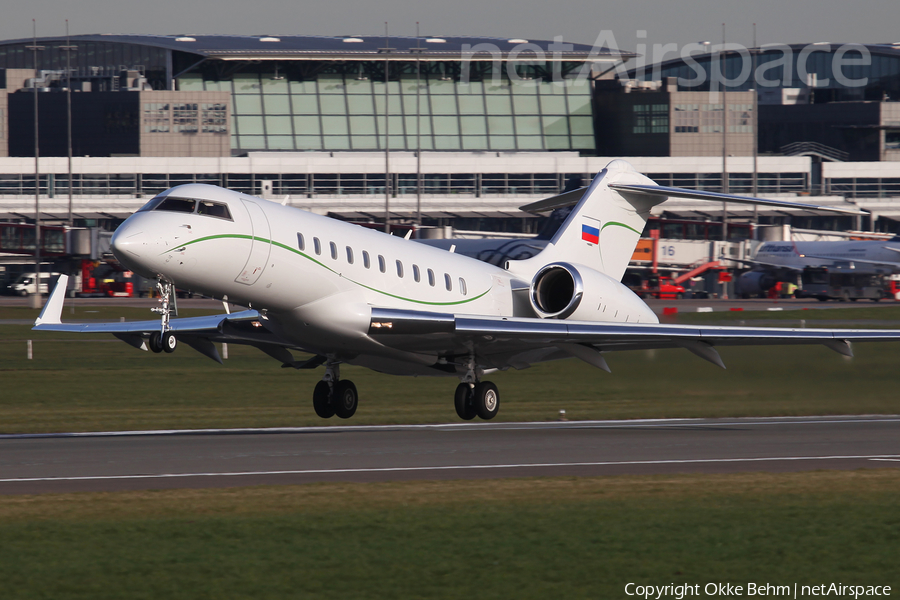 Tulpar Air Service Bombardier BD-700-1A11 Global 5000 (RA-67225) | Photo 104152