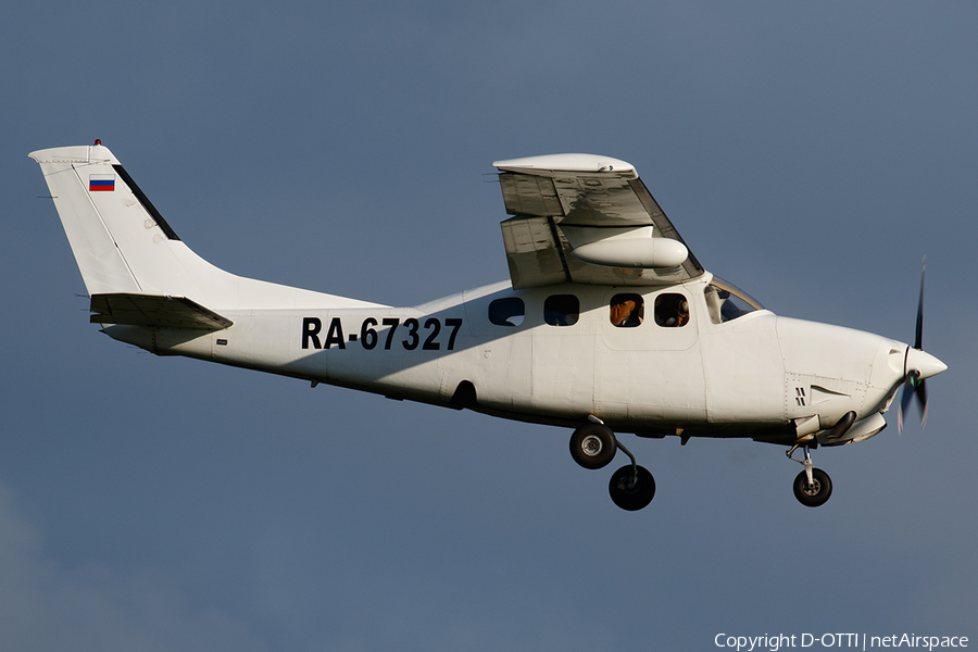 (Private) Cessna P210N Pressurized Centurion (RA-67327) | Photo 467066